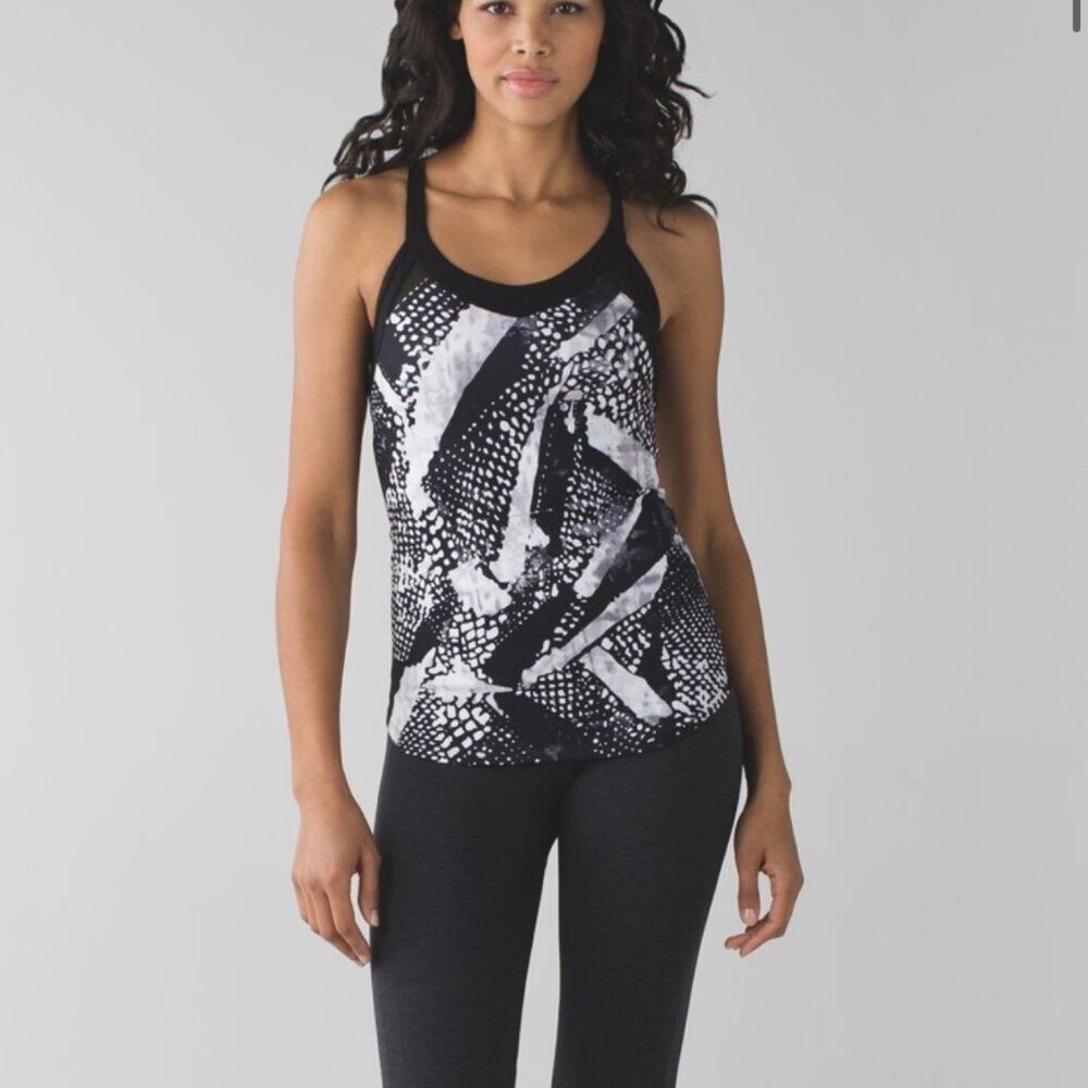 Lululemon free‎ flowing tank